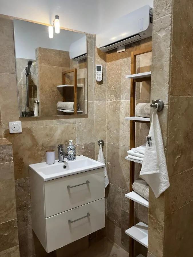 Appartement Au cœur du Mourillon à Toulon 0*,  France